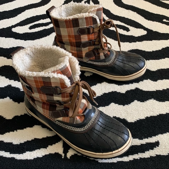 Sorel Tivoli Orange Plaid Ankle Shearling Boots Size 9 - Picture 2 of 8
